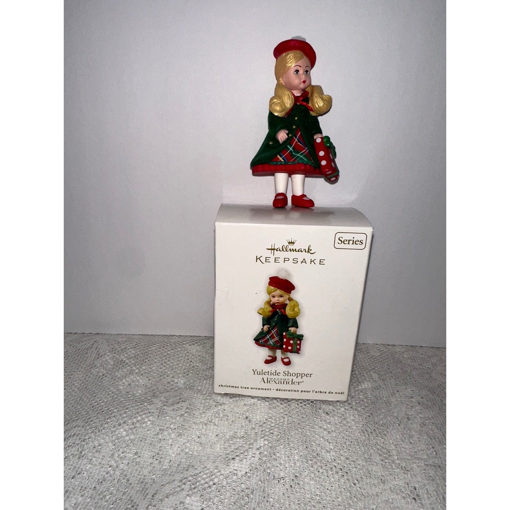 Hallmark Keepsake Yuletide Shopper 2007 Alexander Doll Ornament‎ Christmas